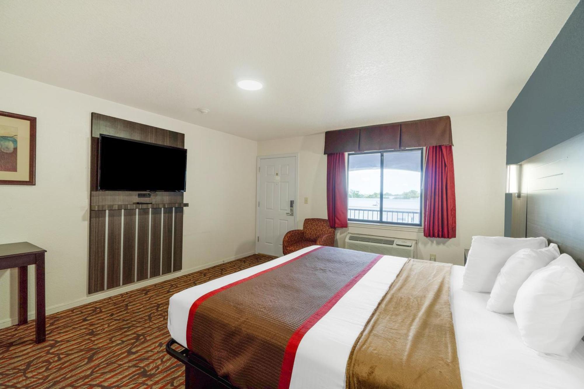 Motel High Five By Oyo Killeen