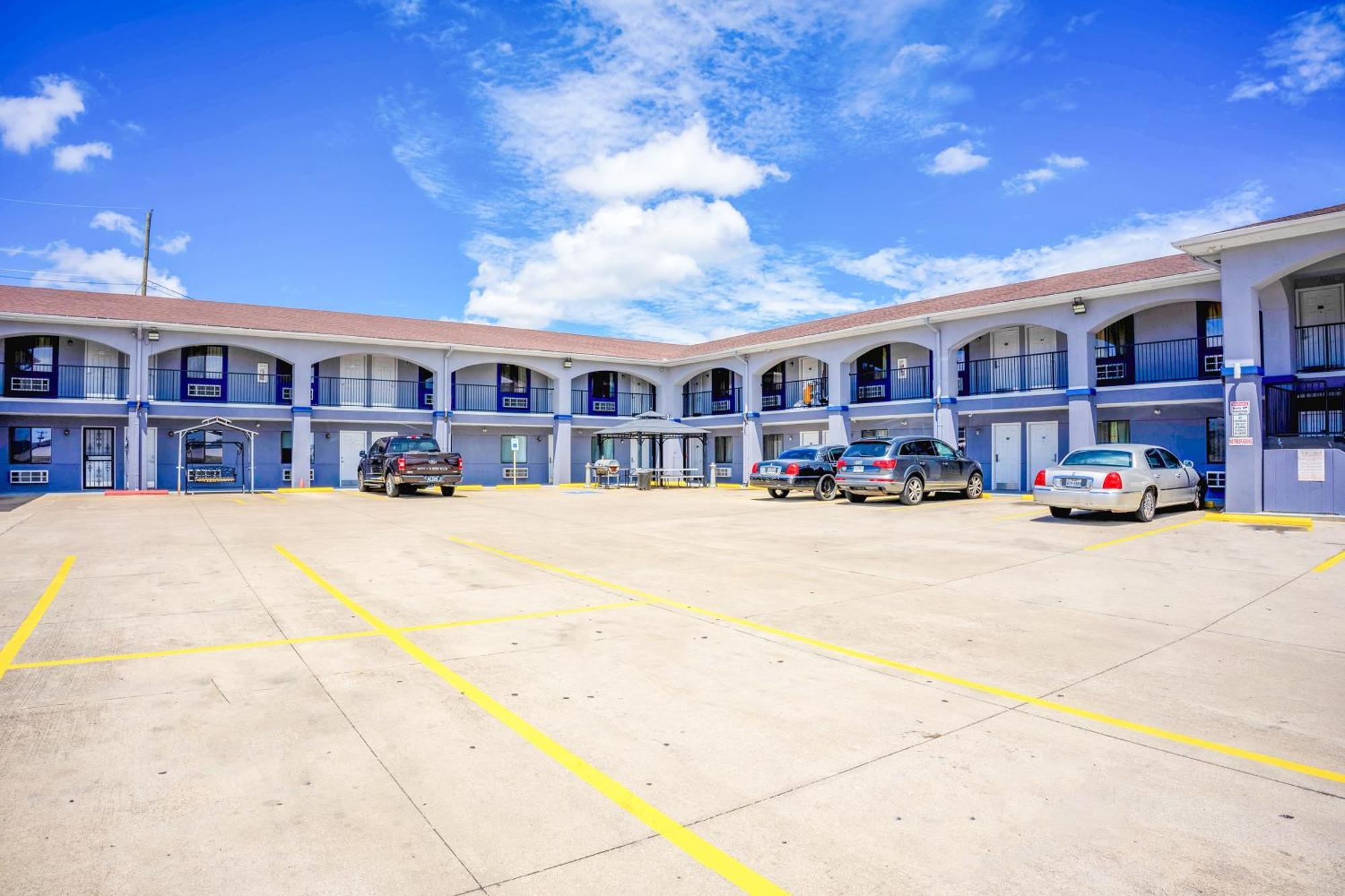 Motel High Five By Oyo