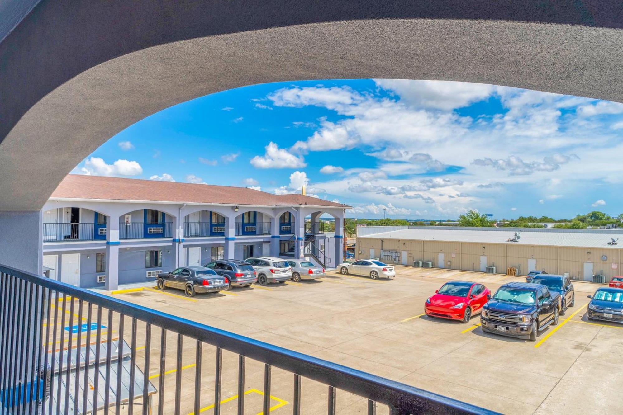 High Five By Oyo Motel